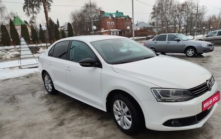 Volkswagen Jetta VI, 2014 год, 1 070 000 рублей, 3 фотография