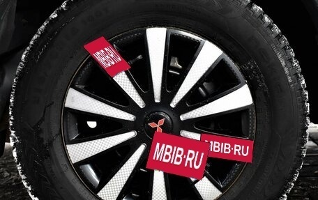 Mitsubishi Outlander III рестайлинг 3, 2016 год, 1 570 000 рублей, 16 фотография