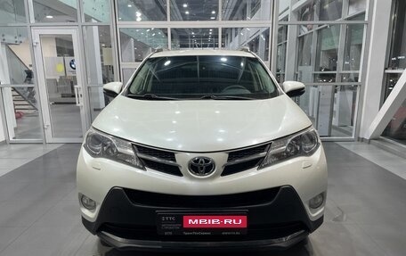 Toyota RAV4, 2014 год, 1 995 000 рублей, 2 фотография