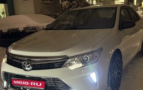 Toyota Camry, 2016 год, 3 000 000 рублей, 1 фотография