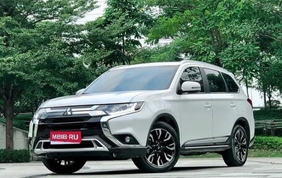 Mitsubishi Outlander III рестайлинг 3, 2021 год, 2 272 880 рублей, 1 фотография