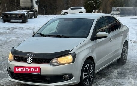 Volkswagen Polo VI (EU Market), 2011 год, 666 000 рублей, 3 фотография