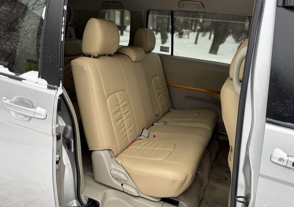 Toyota ISis, 2012 год, 1 515 000 рублей, 15 фотография