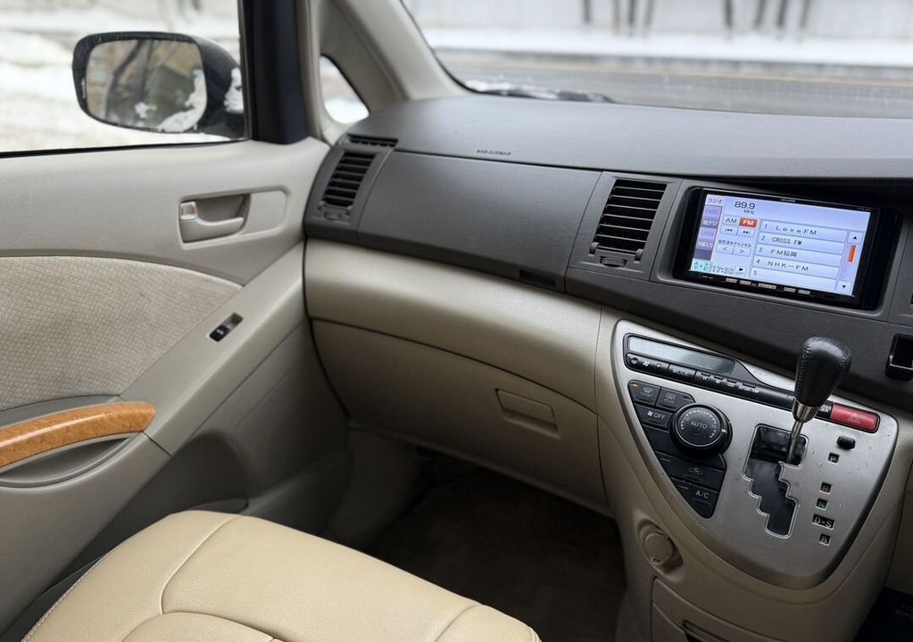 Toyota ISis, 2012 год, 1 515 000 рублей, 12 фотография