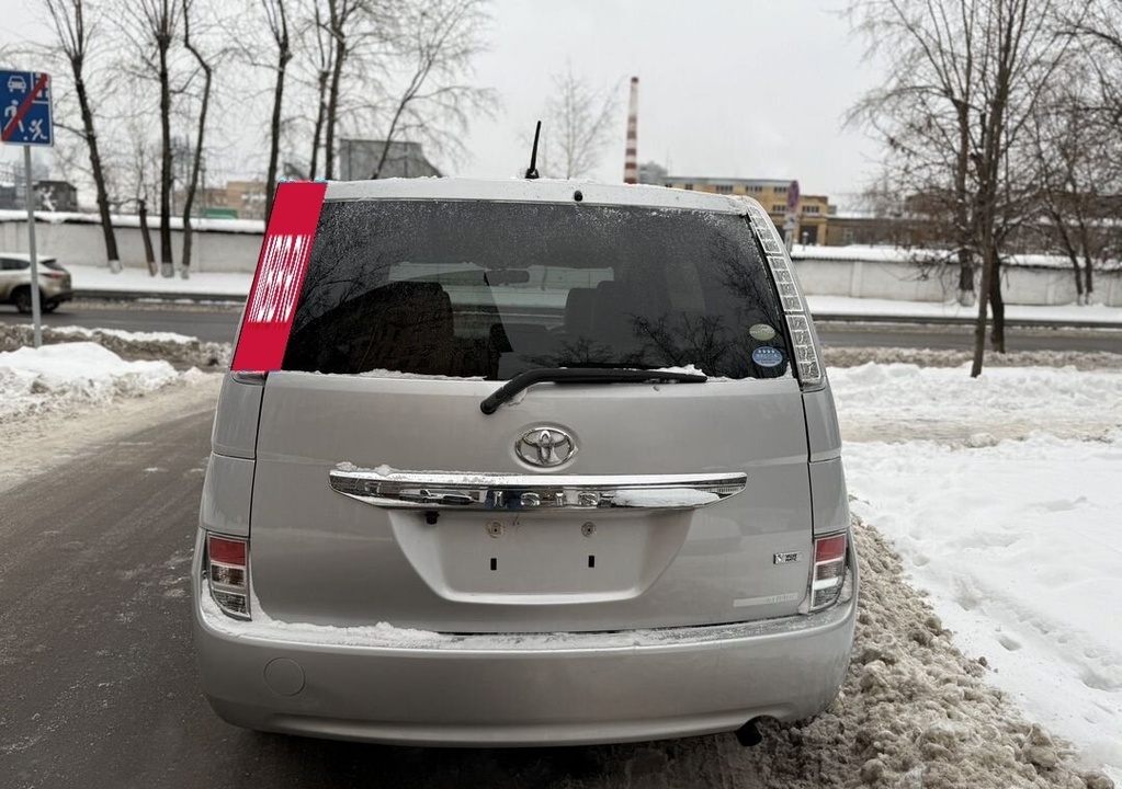 Toyota ISis, 2012 год, 1 515 000 рублей, 7 фотография