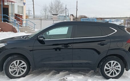 Hyundai Tucson III, 2018 год, 3 000 000 рублей, 12 фотография