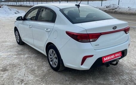 KIA Rio IV, 2018 год, 1 290 000 рублей, 4 фотография