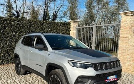 Jeep Compass II, 2021 год, 2 720 000 рублей, 2 фотография