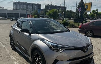 Toyota C-HR I рестайлинг, 2018 год, 2 700 000 рублей, 1 фотография