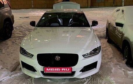 Jaguar XE I рестайлинг, 2017 год, 2 300 000 рублей, 6 фотография