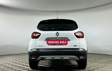 Renault Kaptur I рестайлинг, 2017 год, 1 649 000 рублей, 5 фотография