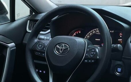 Toyota RAV4, 2020 год, 2 250 000 рублей, 8 фотография