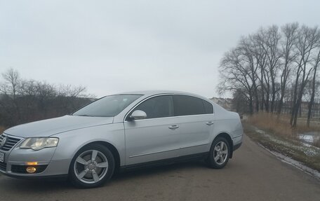 Volkswagen Passat B6, 2005 год, 590 000 рублей, 2 фотография