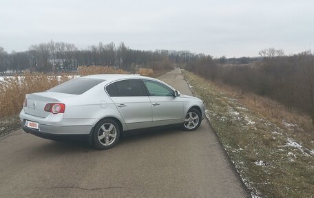 Volkswagen Passat B6, 2005 год, 590 000 рублей, 4 фотография