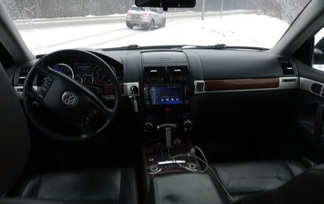 Volkswagen Touareg III, 2008 год, 1 350 000 рублей, 13 фотография