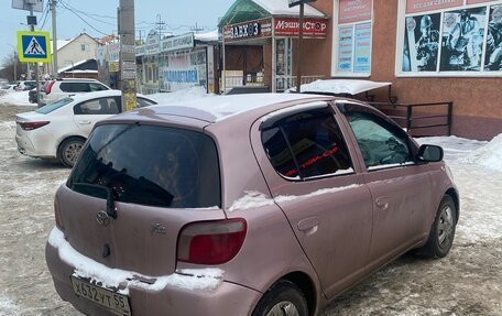 Toyota Vitz, 2000 год, 320 000 рублей, 2 фотография