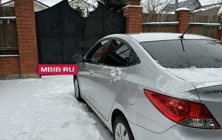 Hyundai Solaris II рестайлинг, 2011 год, 850 000 рублей, 6 фотография