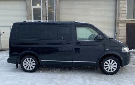 Volkswagen Multivan T5, 2013 год, 2 500 000 рублей, 2 фотография