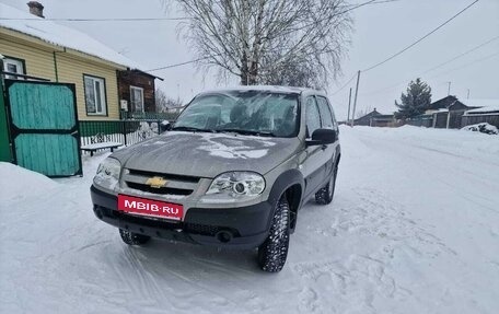 Chevrolet Niva I рестайлинг, 2020 год, 870 000 рублей, 6 фотография