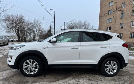 Hyundai Tucson III, 2018 год, 2 000 000 рублей, 2 фотография