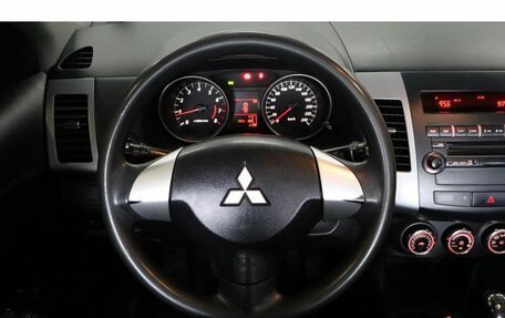 Mitsubishi Outlander III рестайлинг 3, 2011 год, 1 120 000 рублей, 7 фотография