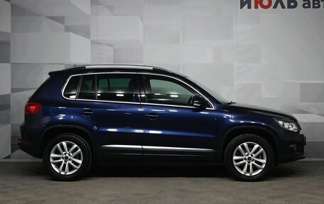 Volkswagen Tiguan I, 2012 год, 1 900 000 рублей, 8 фотография