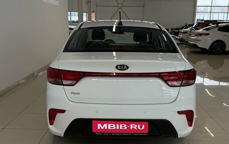 KIA Rio IV, 2018 год, 1 325 000 рублей, 5 фотография