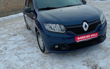 Renault Logan II, 2016 год, 950 000 рублей, 2 фотография