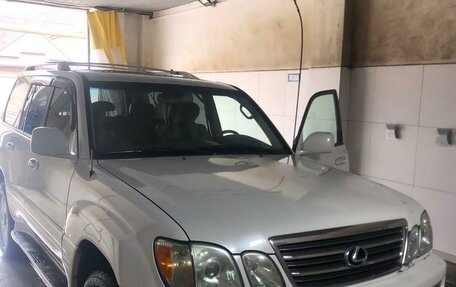 Lexus LX II, 2004 год, 1 950 000 рублей, 7 фотография