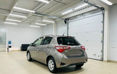 Toyota Vitz, 2019 год, 1 399 999 рублей, 4 фотография