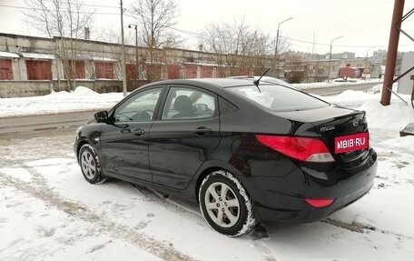 Hyundai Solaris II рестайлинг, 2011 год, 750 000 рублей, 4 фотография