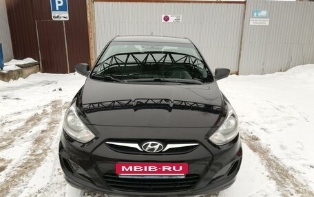 Hyundai Solaris II рестайлинг, 2011 год, 750 000 рублей, 2 фотография