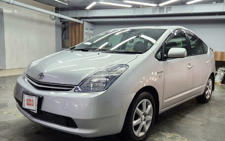 Toyota Prius, 2011 год, 1 100 000 рублей, 3 фотография