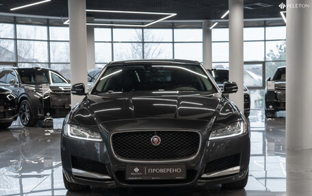 Jaguar XF II, 2016 год, 2 370 000 рублей, 3 фотография