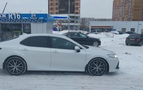 Toyota Camry, 2021 год, 3 000 000 рублей, 3 фотография