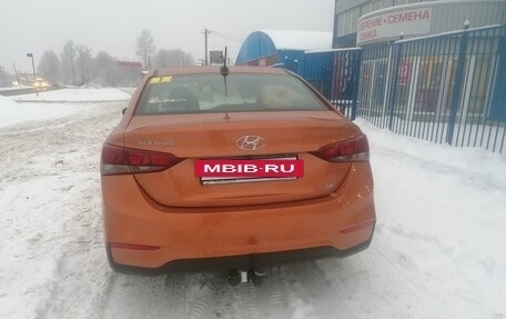 Hyundai Solaris II рестайлинг, 2017 год, 1 400 000 рублей, 3 фотография