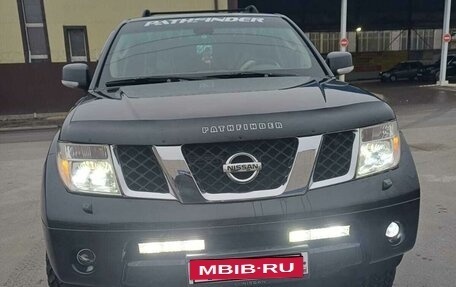 Nissan Pathfinder, 2007 год, 2 100 000 рублей, 2 фотография