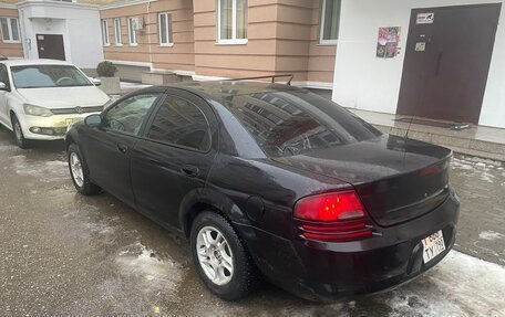 Dodge Stratus II, 2004 год, 450 000 рублей, 3 фотография