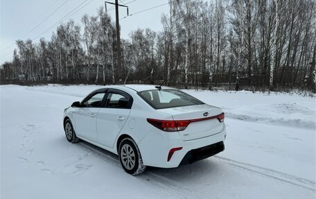 KIA Rio IV, 2019 год, 1 360 000 рублей, 2 фотография