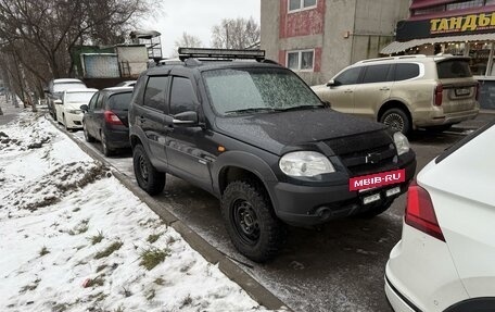 Chevrolet Niva I рестайлинг, 2010 год, 515 000 рублей, 2 фотография