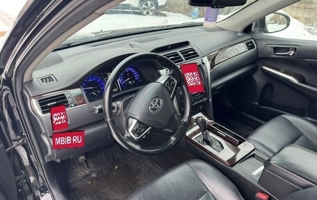 Toyota Camry, 2017 год, 2 200 000 рублей, 5 фотография