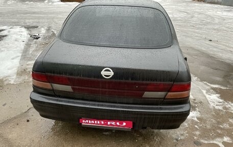 Nissan Maxima IV, 1998 год, 250 000 рублей, 3 фотография