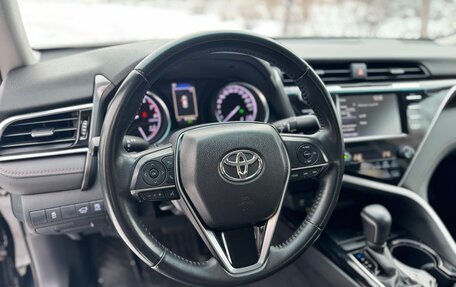 Toyota Camry, 2019 год, 2 680 000 рублей, 17 фотография