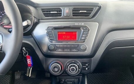 KIA Rio III рестайлинг, 2012 год, 1 050 000 рублей, 18 фотография