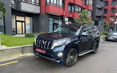 Toyota Land Cruiser Prado 150 рестайлинг 2, 2014 год, 4 090 000 рублей, 1 фотография