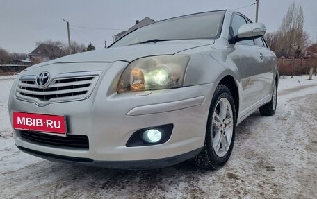 Toyota Avensis III рестайлинг, 2007 год, 1 000 000 рублей, 1 фотография