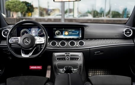 Mercedes-Benz E-Класс, 2019 год, 4 149 000 рублей, 22 фотография