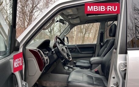 Mitsubishi Montero III, 2002 год, 895 000 рублей, 11 фотография