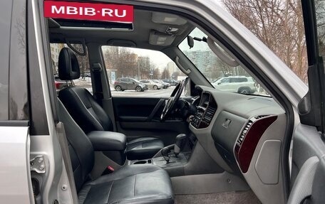 Mitsubishi Montero III, 2002 год, 895 000 рублей, 23 фотография