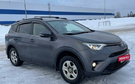 Toyota RAV4, 2016 год, 1 900 000 рублей, 3 фотография